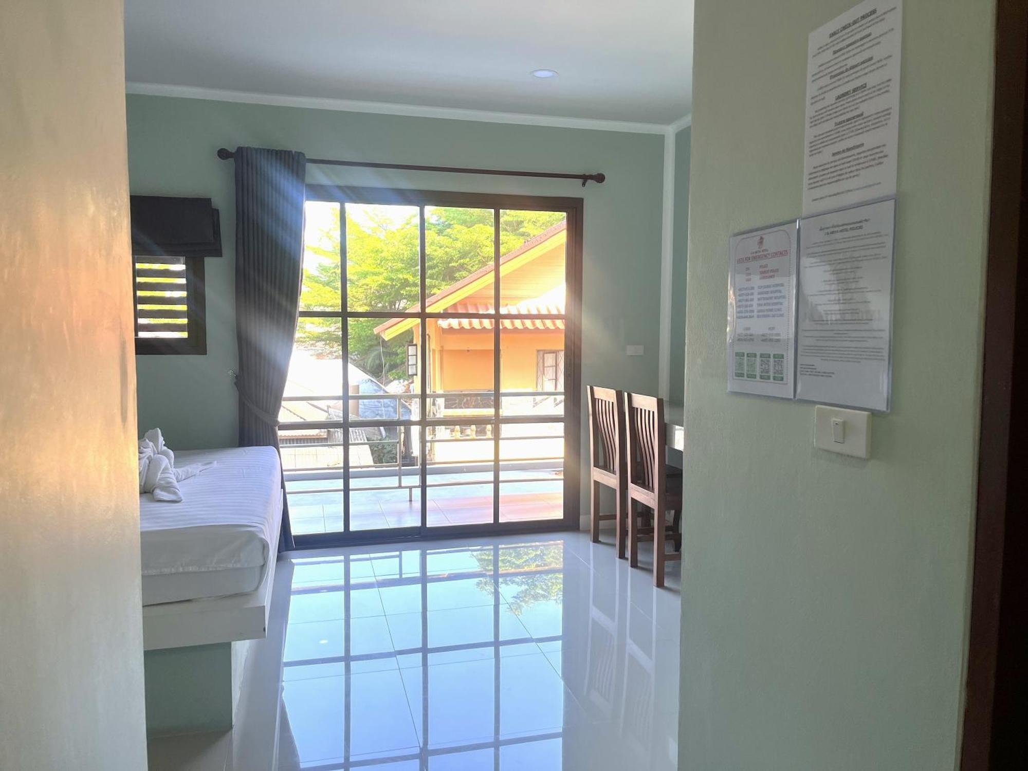 J & Ariya Hotel Near Samui Airport And Koh Phangan Pier Бофут Екстериор снимка