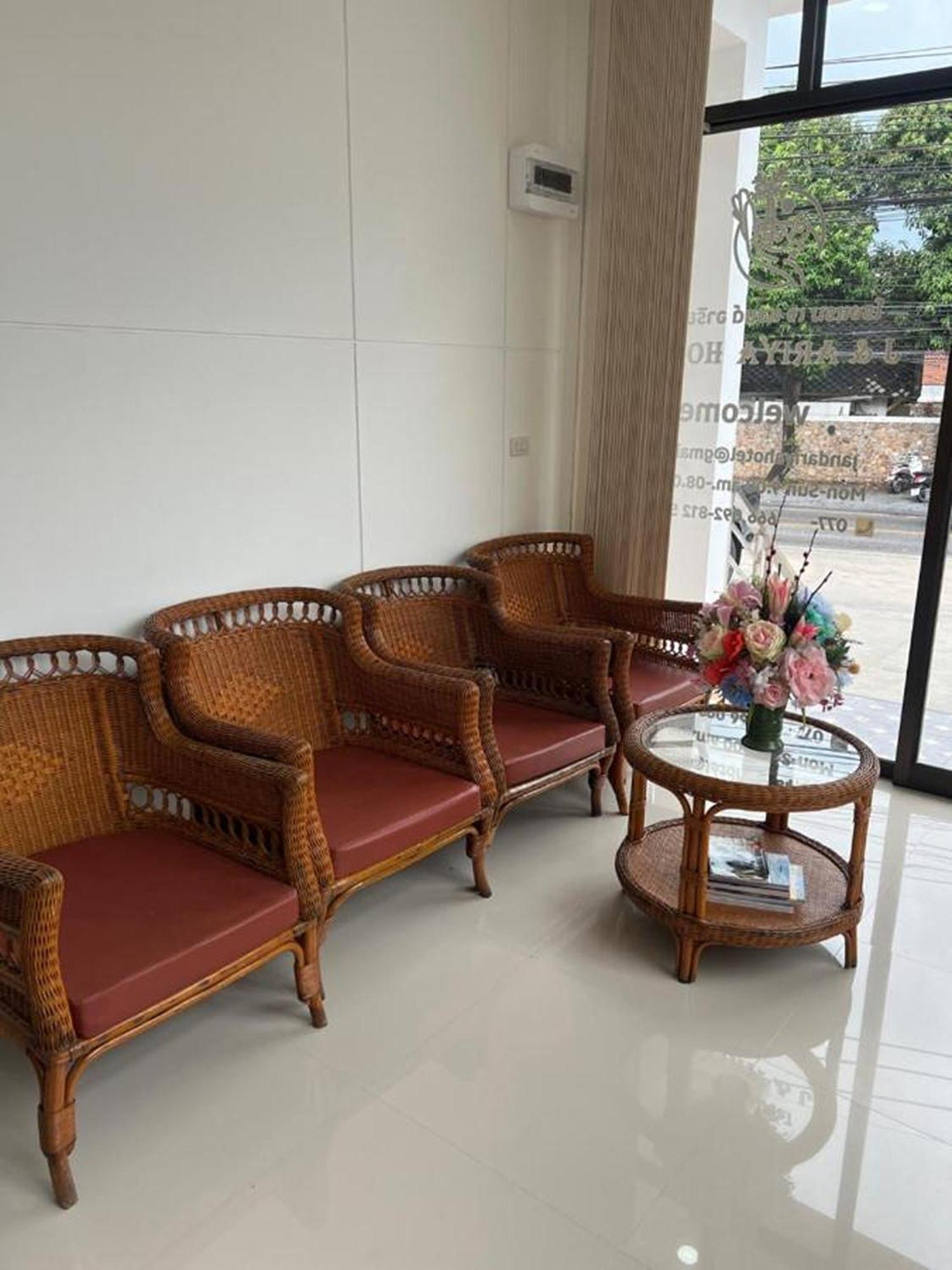 J & Ariya Hotel Near Samui Airport And Koh Phangan Pier Бофут Екстериор снимка